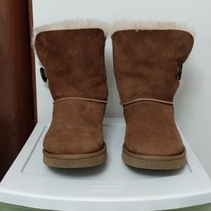 UGG Bailey Button Boots Size 7